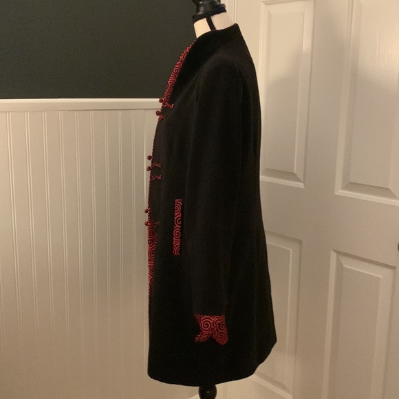 Jacket - Picture 2 of 9